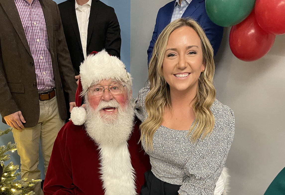 How to Plan the Perfect Office Holiday Party