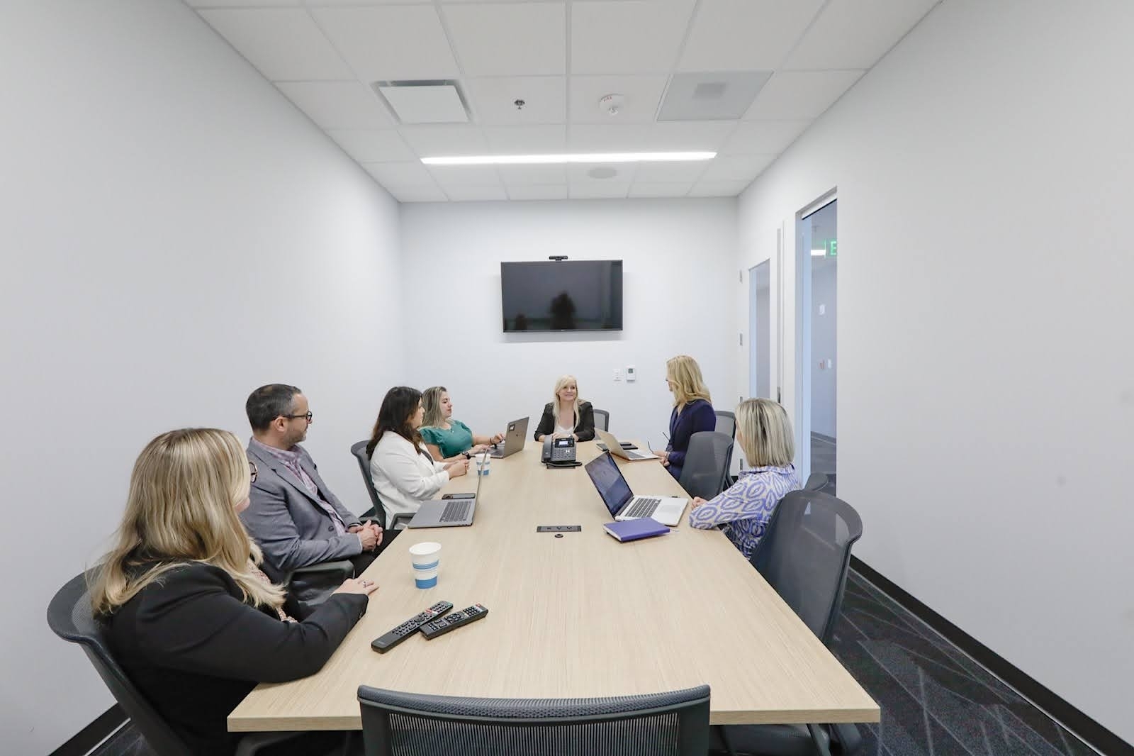 Espaces myths espaces is only for startups and freelancers TN