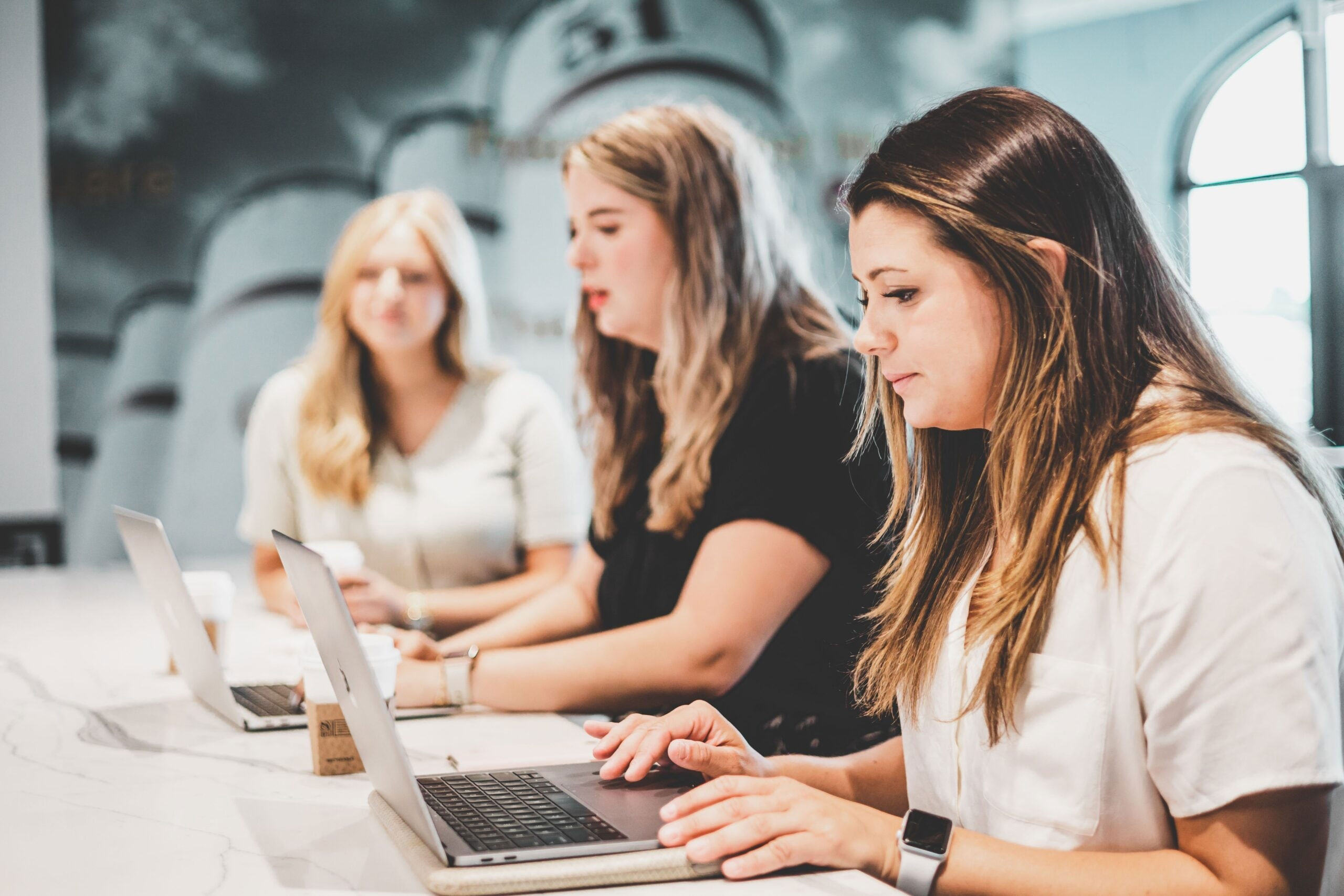 Why In-Person Meetings are Critical For Your Business in 2023